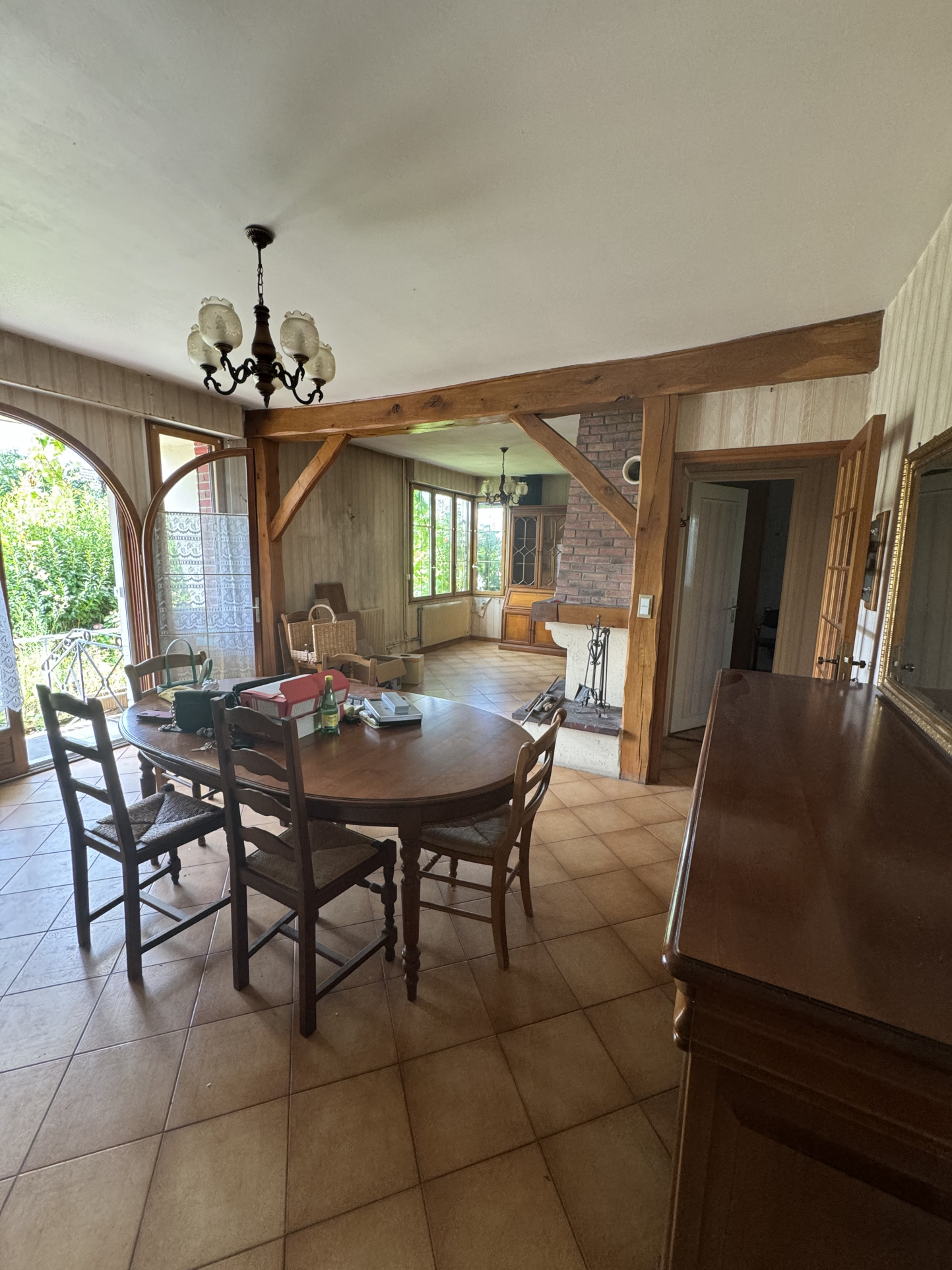 PROCHE GARE – MAISON DE PLAIN-PIED D’ENVIRON 75M2 AVEC JARDIN ET GARAGE