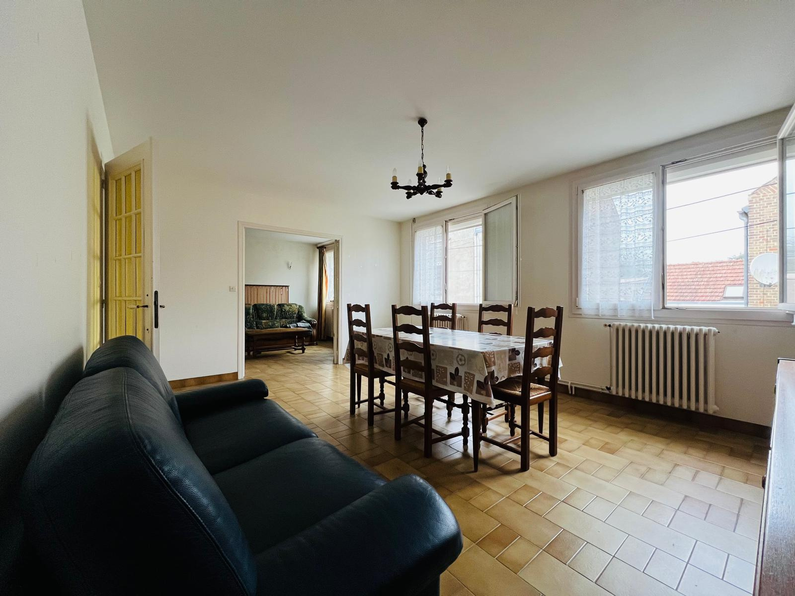 RENANCOURT – MAISON 105M2 AVEC JARDIN ET DEUX GARAGES