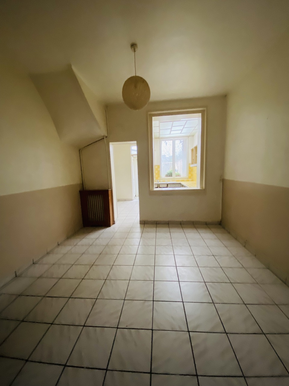 SAINT PIERRE – MAISON 3 CHAMBRES À RÉNOVER  D’ENVIRON 91M2 AVEC COUR