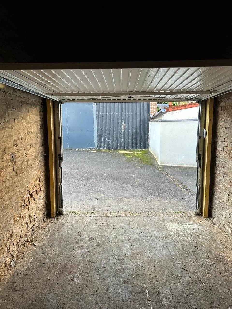 SAINT PIERRE – GARAGE D’ENVIRON 14M2