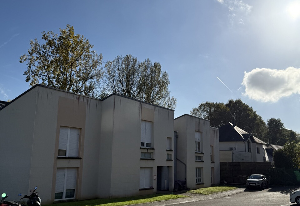 SALOUEL – APPARTEMENT DE TYPE STUDIO AVEC PLACE DE PARKING