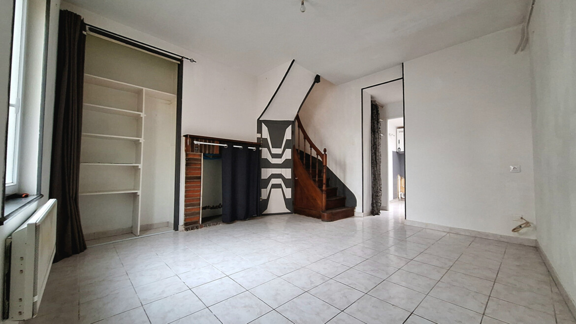 PROCHE DES FACULTÉS – MAISON D’ENVIRON 48M2 IDÉALE POUR UN PLACEMENT LOCATIF