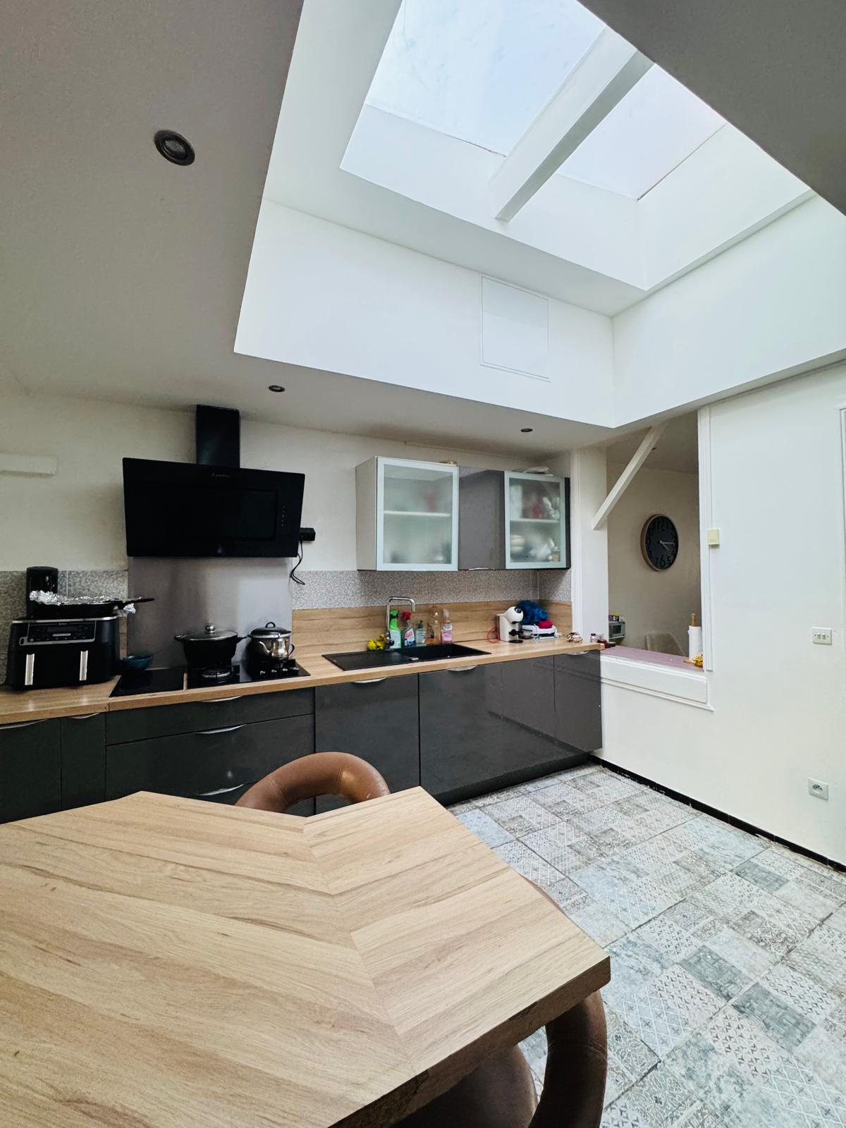SAINT ACHEUL – MAISON PROCHE GARE ET CENTRE VILLE D’ENVIRON 84M2 AVEC JARDINET